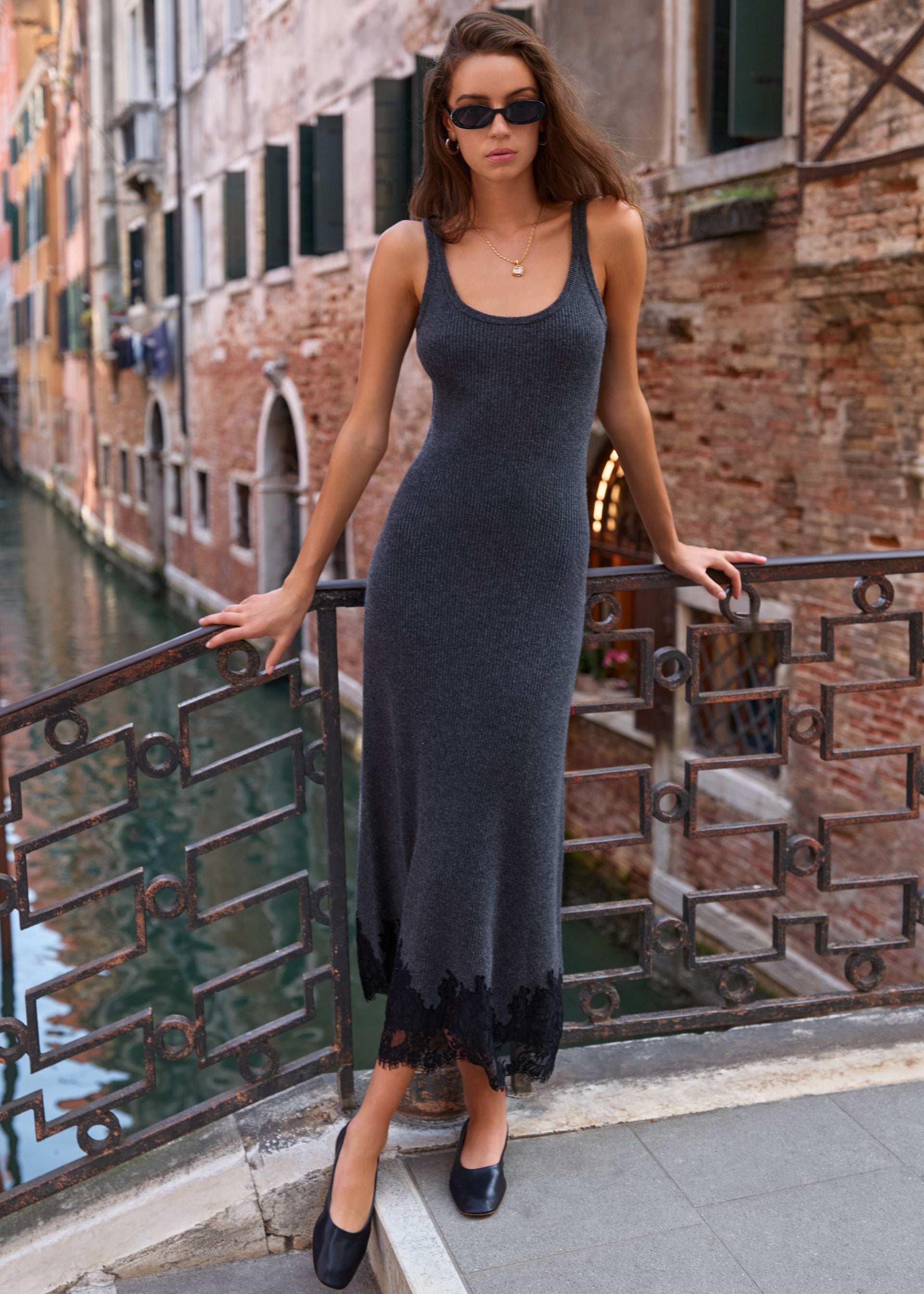 Una Knit Midi Dress Carbon
