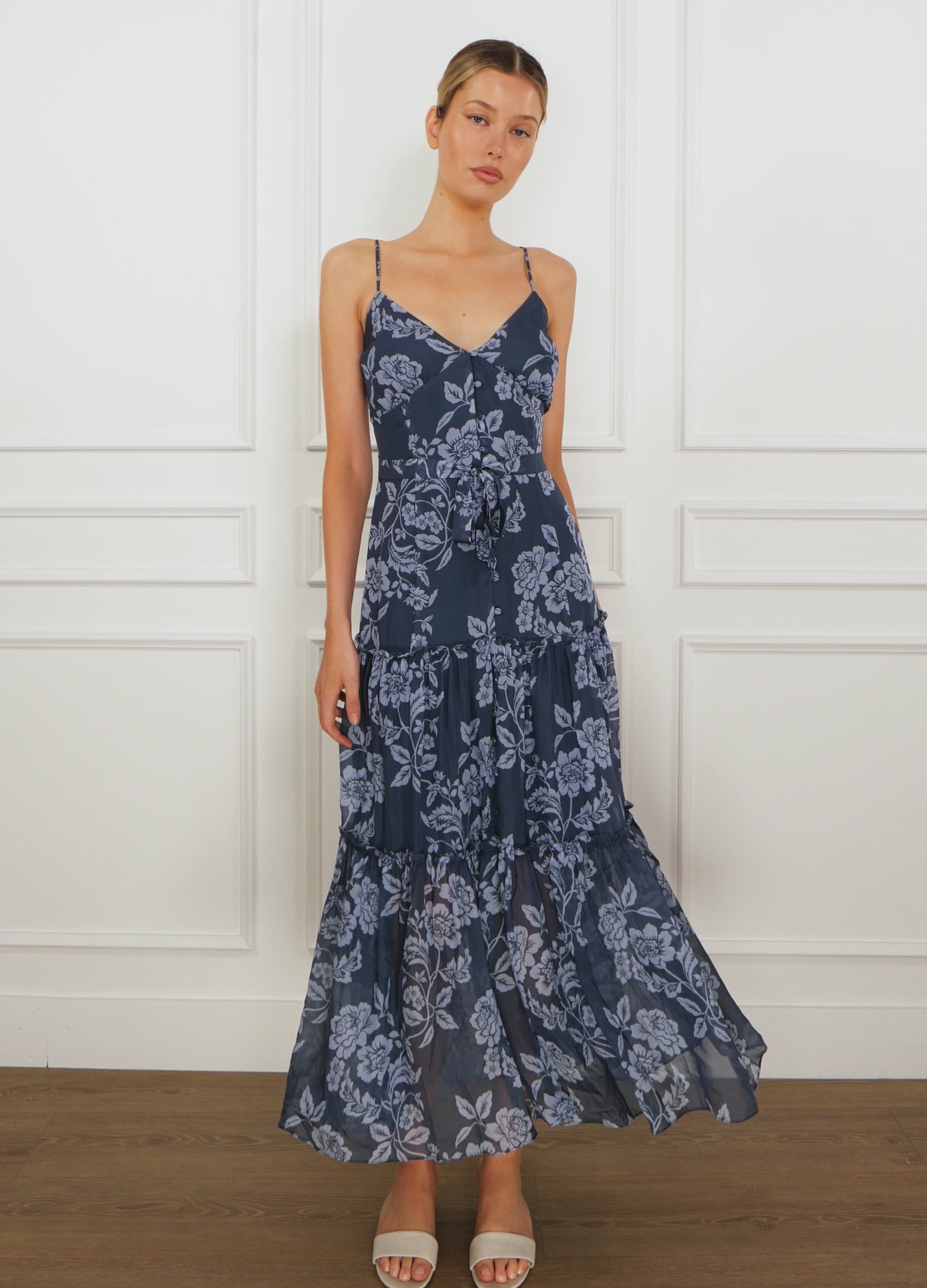 Naria Maxi Dress Flora Vine – CAMI NYC 