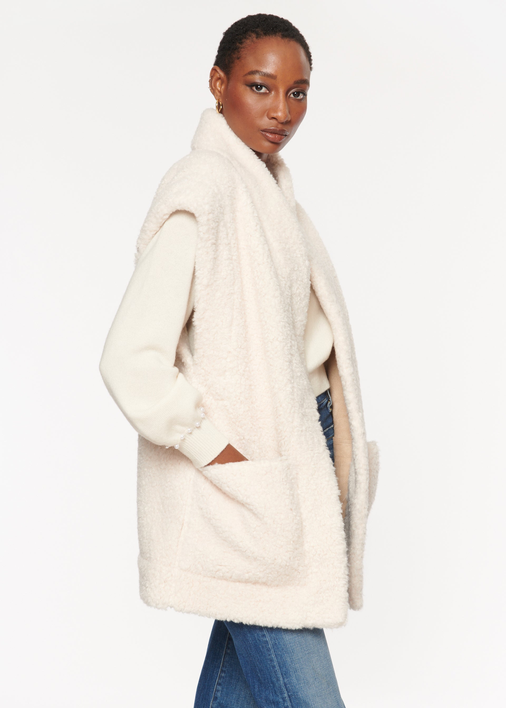 Delma Reversible Sherpa Vest Taupe