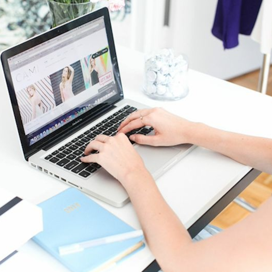 CHATTING WITH MACKENZIE HORAN FROM DESIGN DARLING